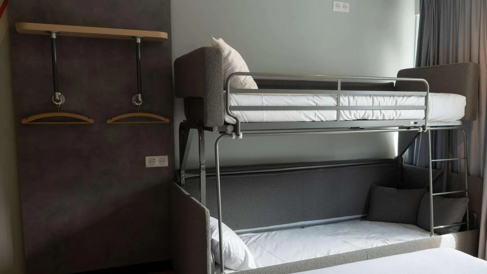Ibis Budget Saint Malo Centre France